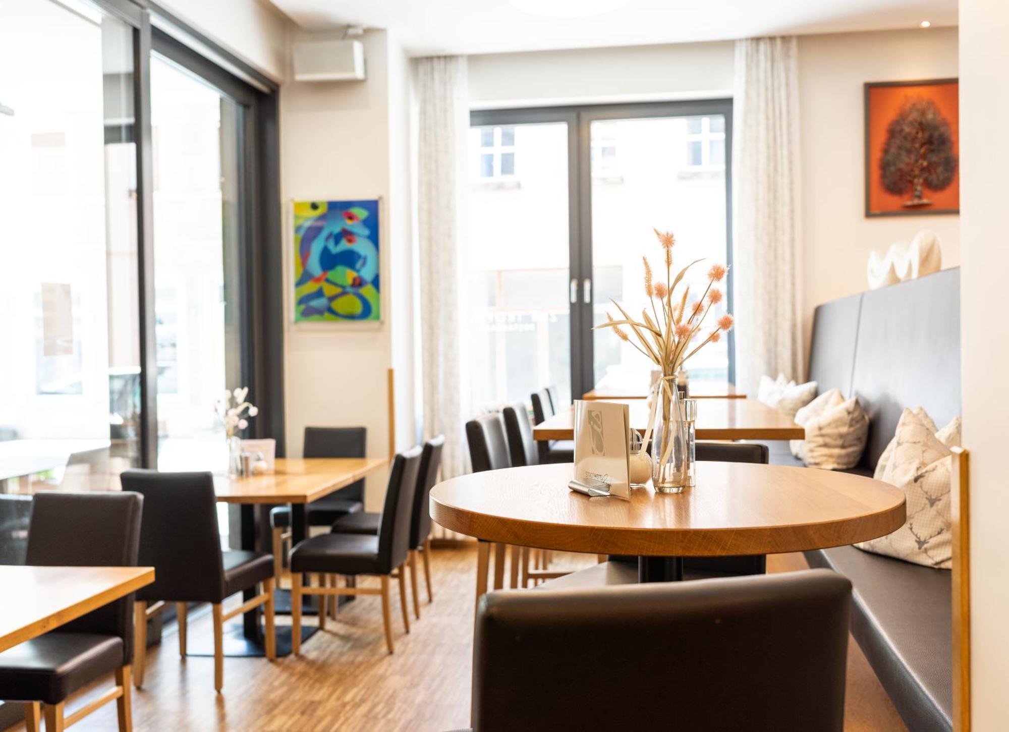 Stadthotel Reich Mellrichstadt Luaran gambar
